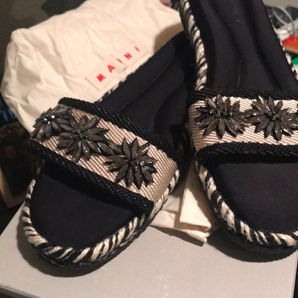 MARNI slides - Picture 4 of 8